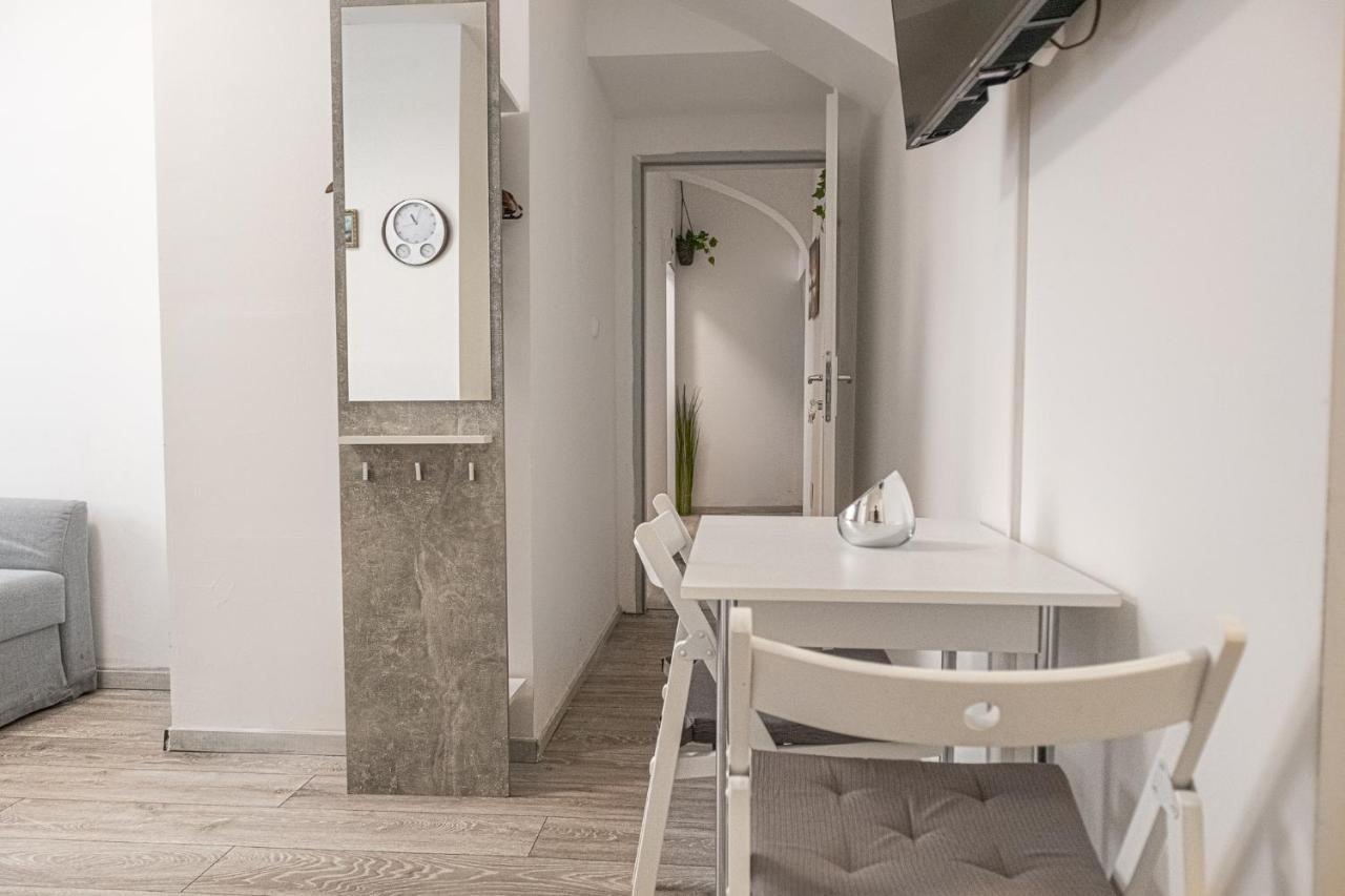 3 Standard Rooms Near Hauptbahnhof Vienna Exterior photo