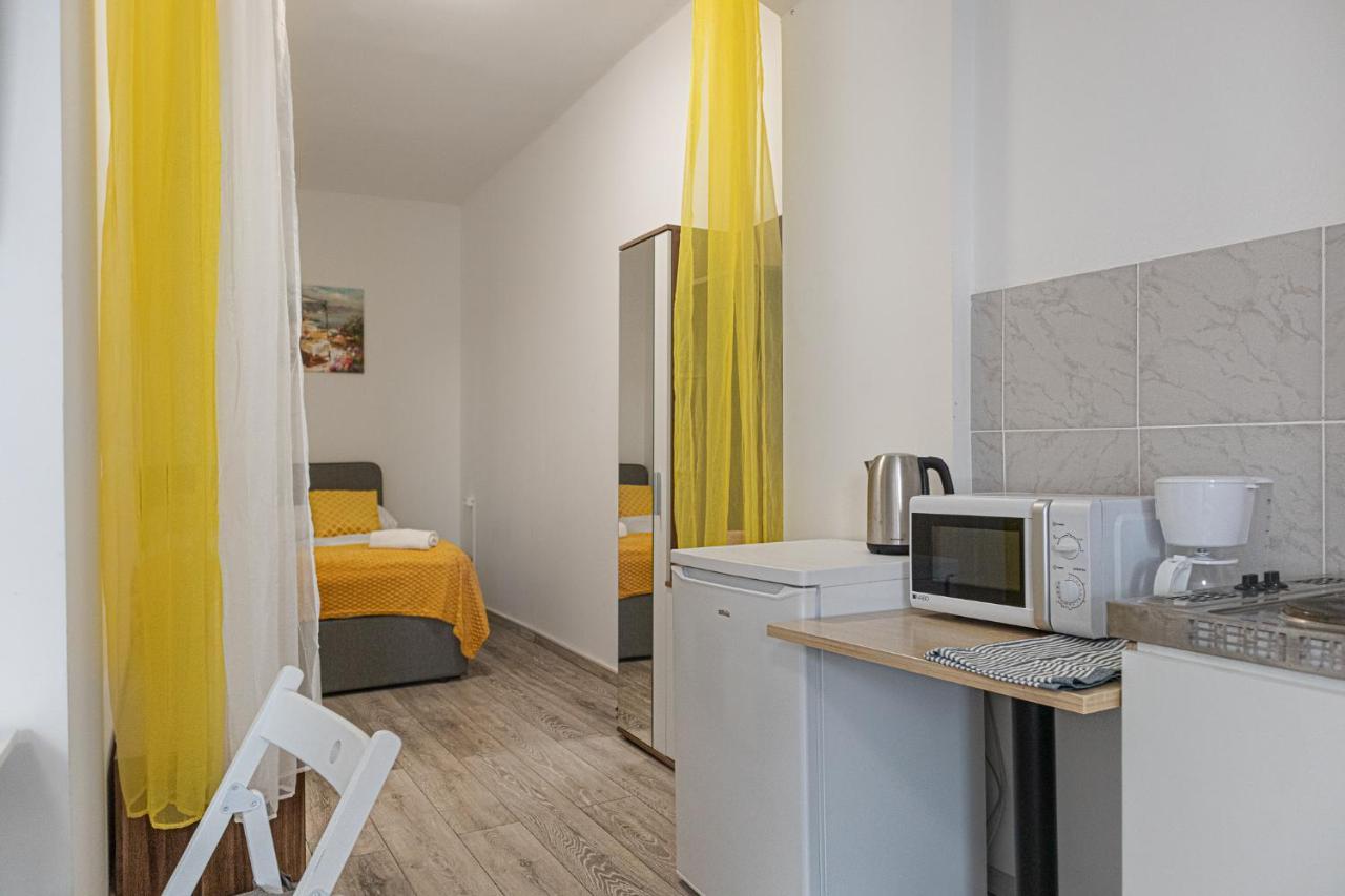 3 Standard Rooms Near Hauptbahnhof Vienna Exterior photo
